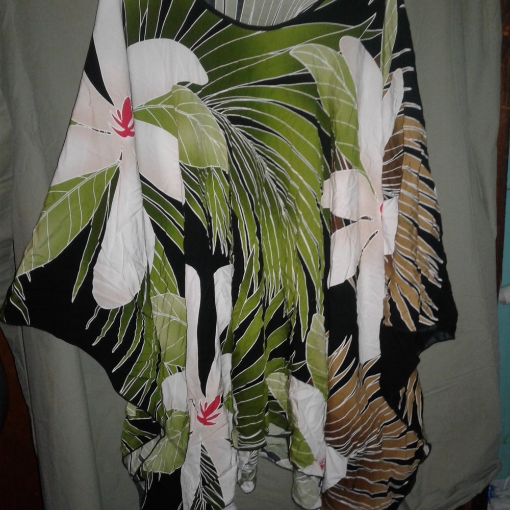 Hawaiian butterfly top